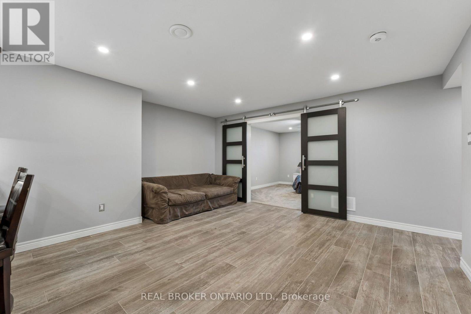 15191 Airport Road, Caledon, Ontario  L7C 2X9 - Photo 22 - W13827252