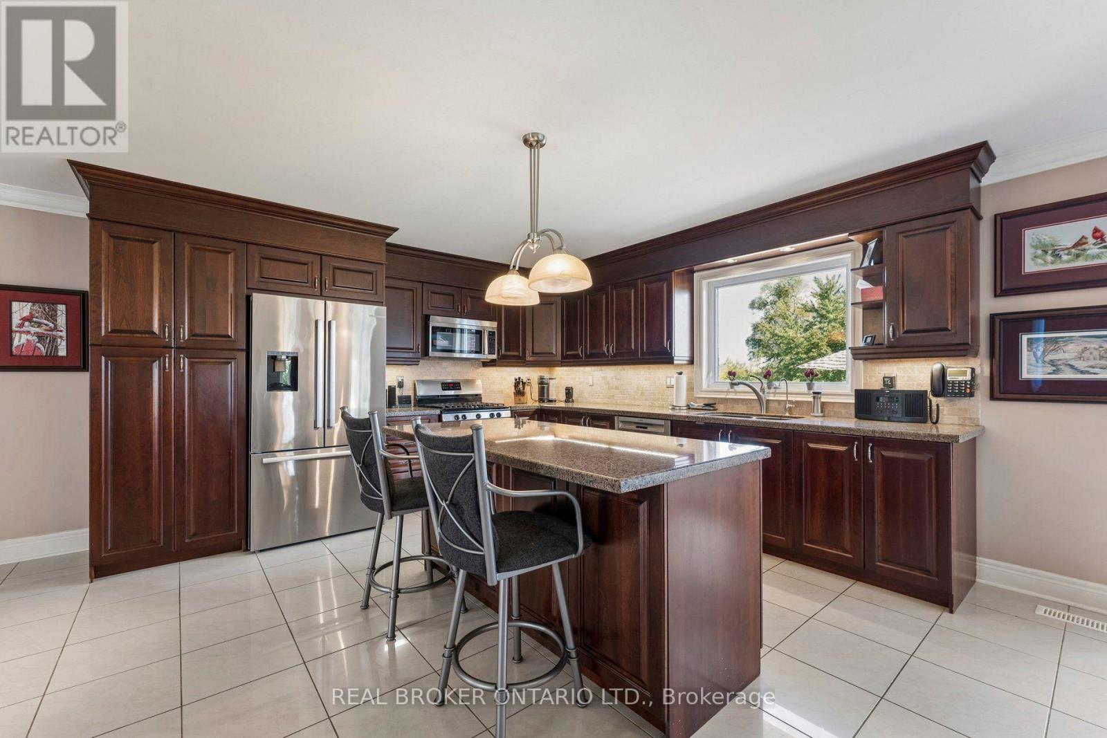 15191 Airport Road, Caledon, Ontario  L7C 2X9 - Photo 9 - W13827252