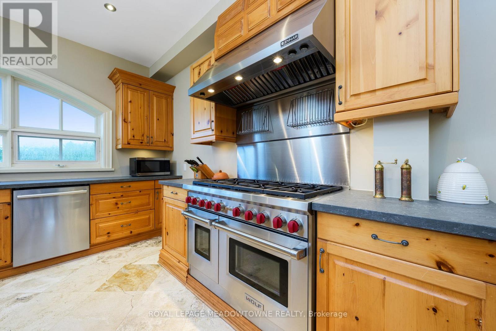 16089 Shaws Creek Road, Caledon, Ontario  L7C 1V9 - Photo 9 - W13827304