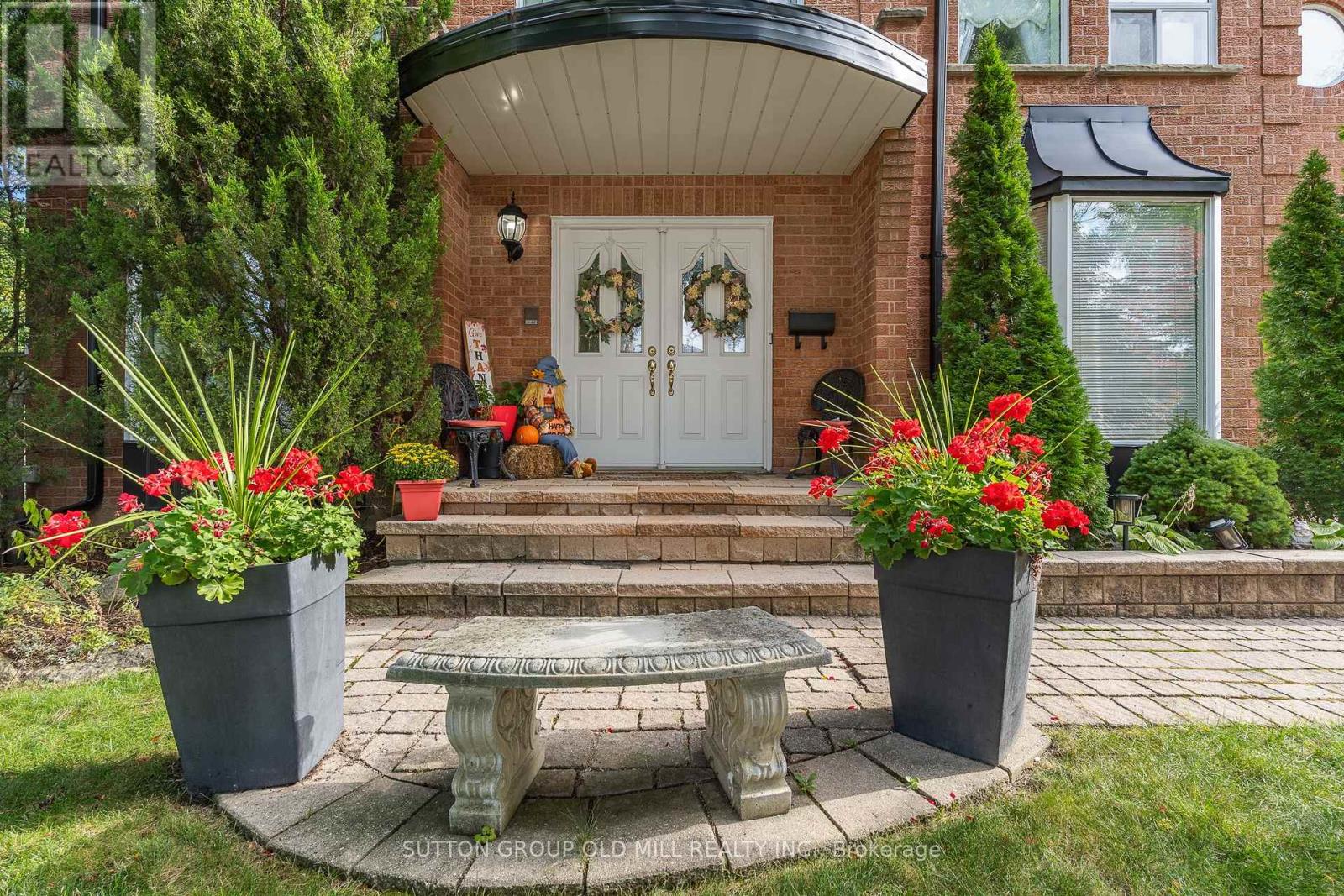 152 Glenn Hawthorne Boulevard, Mississauga, Ontario  L5R 2K6 - Photo 4 - W13827316
