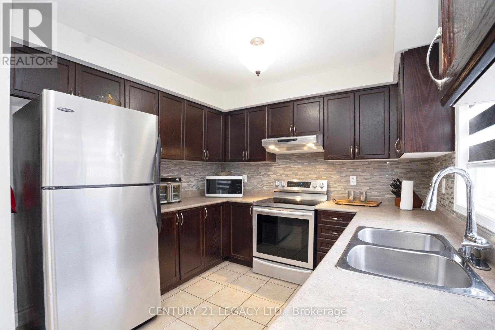 131 Sugarhill Drive, Brampton, Ontario  L7A 3X4 - Photo 16 - W13827332