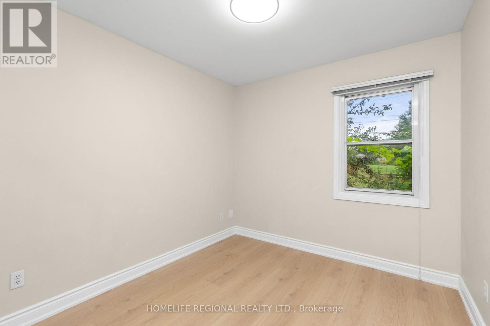Main Level - 21 Acorn Avenue, Toronto, Ontario  M9B 3P7 - Photo 18 - W13827344