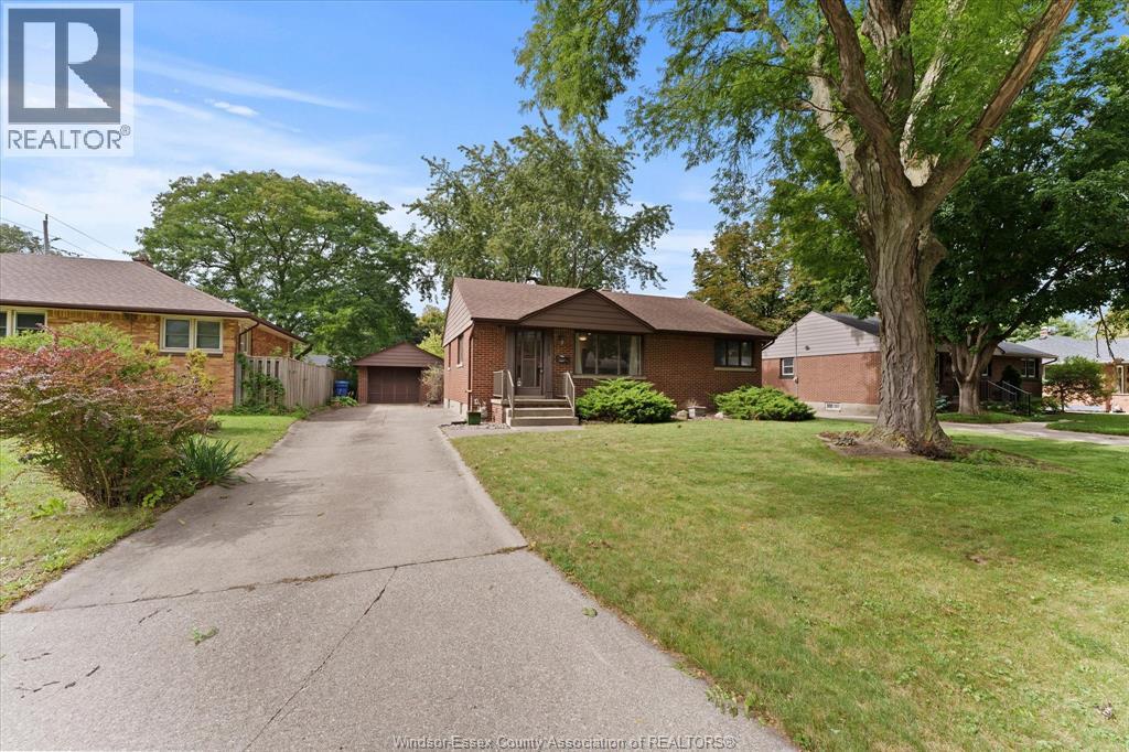 3189 Mckay, Windsor, Ontario  N9E 2R4 - Photo 4 - 26023482