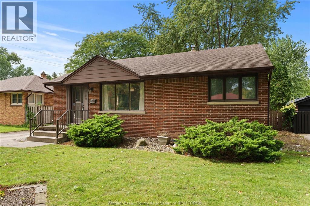 3189 Mckay, Windsor, Ontario  N9E 2R4 - Photo 3 - 26023482
