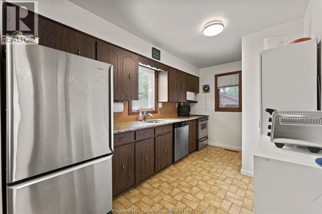 3189 Mckay, Windsor, Ontario  N9E 2R4 - Photo 11 - 26023482