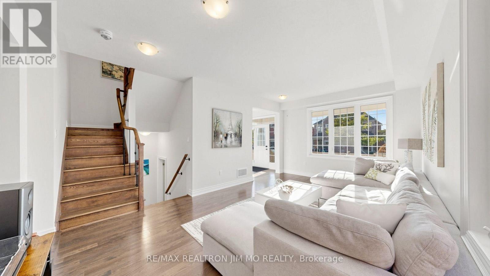 11 Carratuck Street, East Gwillimbury, Ontario  L9N 0S5 - Photo 10 - N13826936