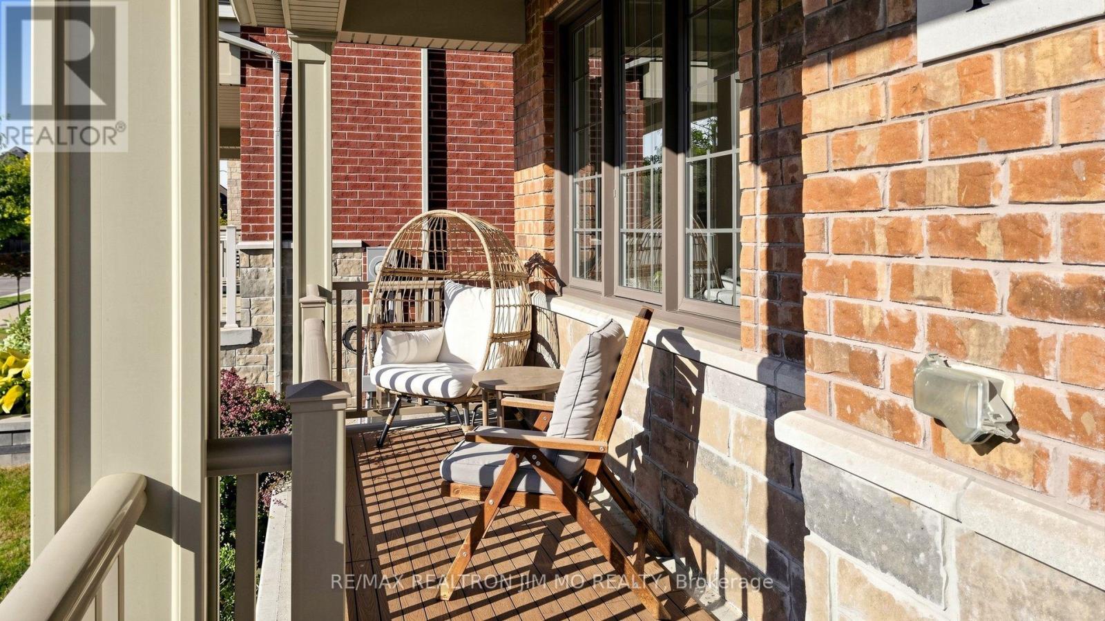 11 Carratuck Street, East Gwillimbury, Ontario  L9N 0S5 - Photo 7 - N13826936