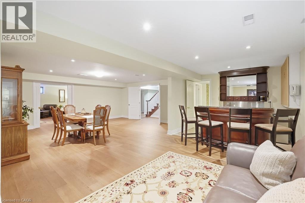4 Summit Drive, Waterdown, Ontario  L8B 0E4 - Photo 35 - 40866414