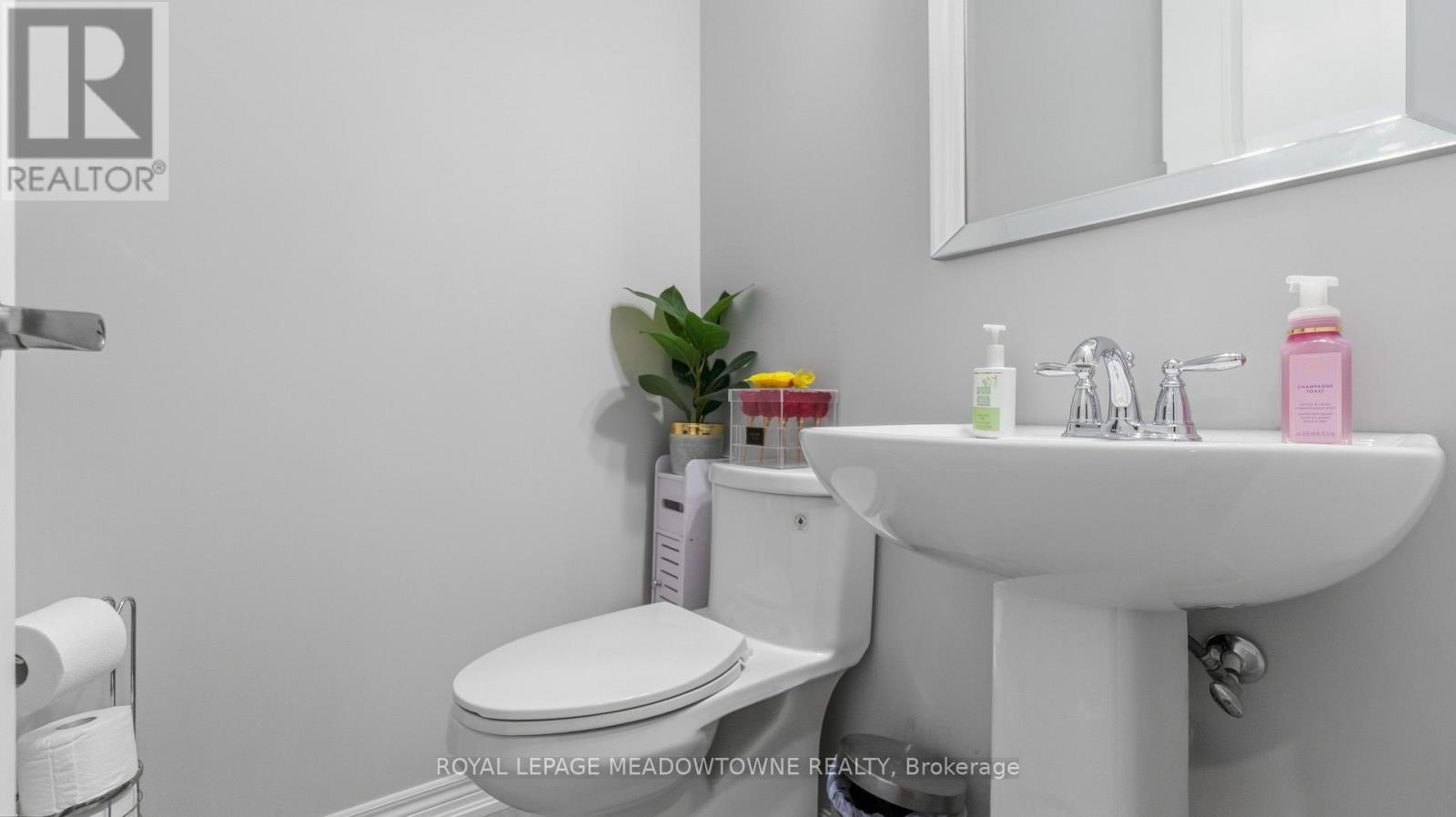 8 Angelfish Road, Brampton, Ontario  L7A 5C5 - Photo 18 - W13792342
