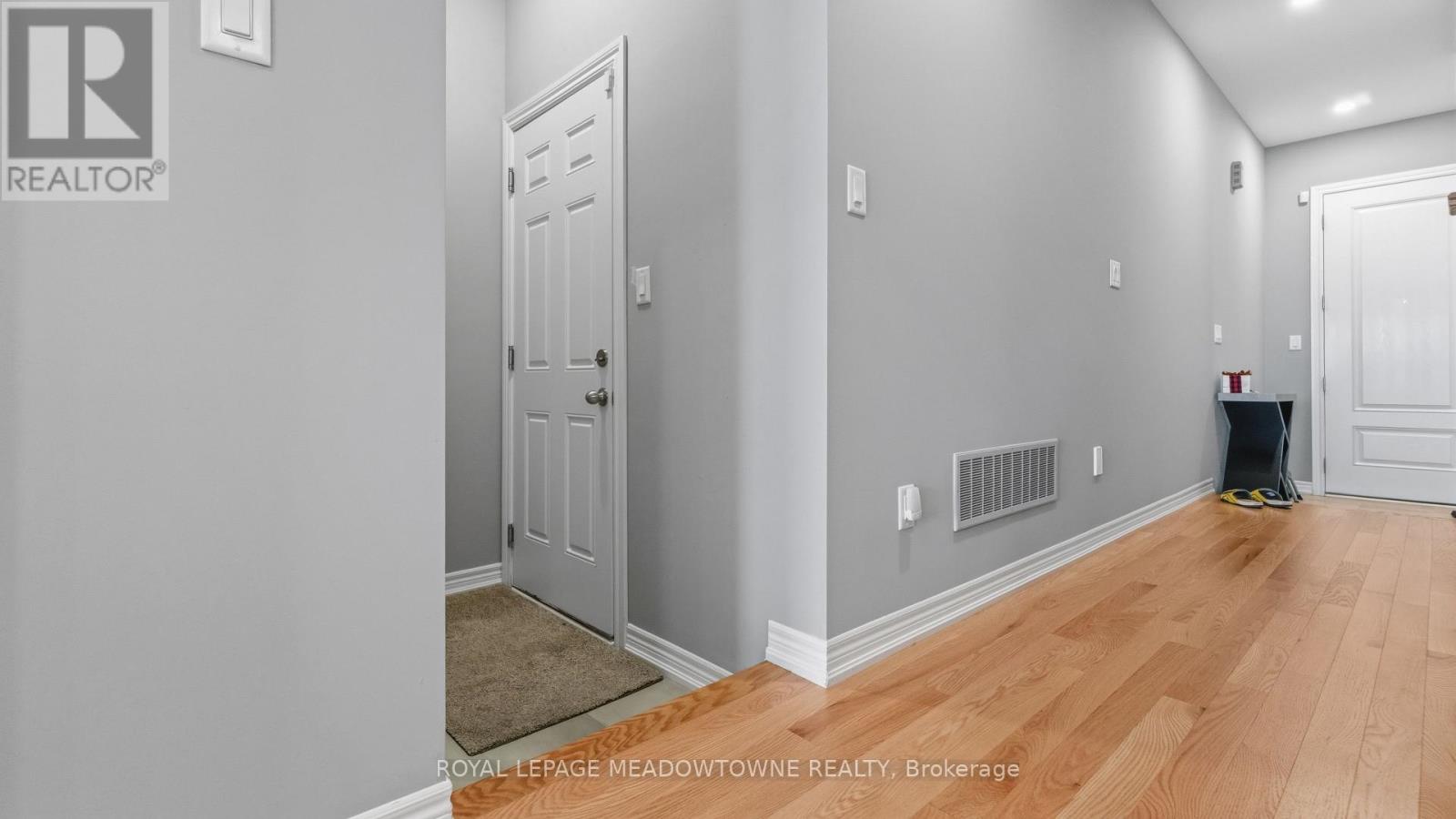8 Angelfish Road, Brampton, Ontario  L7A 5C5 - Photo 8 - W13792342