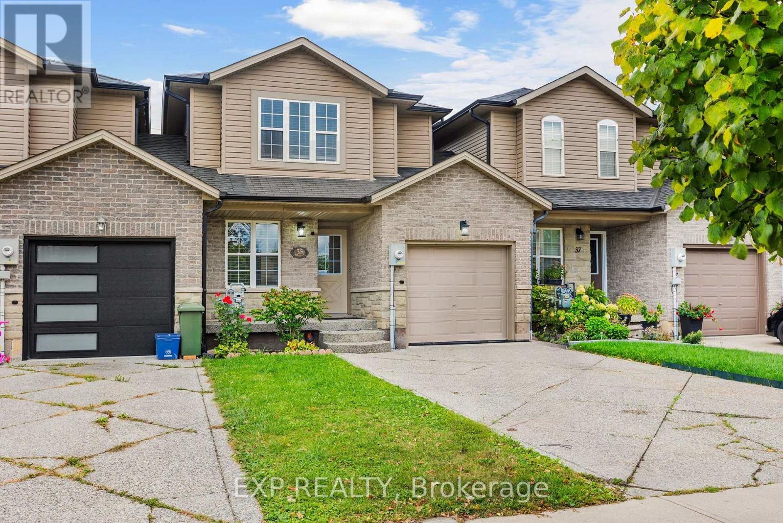 35 Thames Way, Hamilton, Ontario  L0R 1W0 - Photo 5 - X13761694