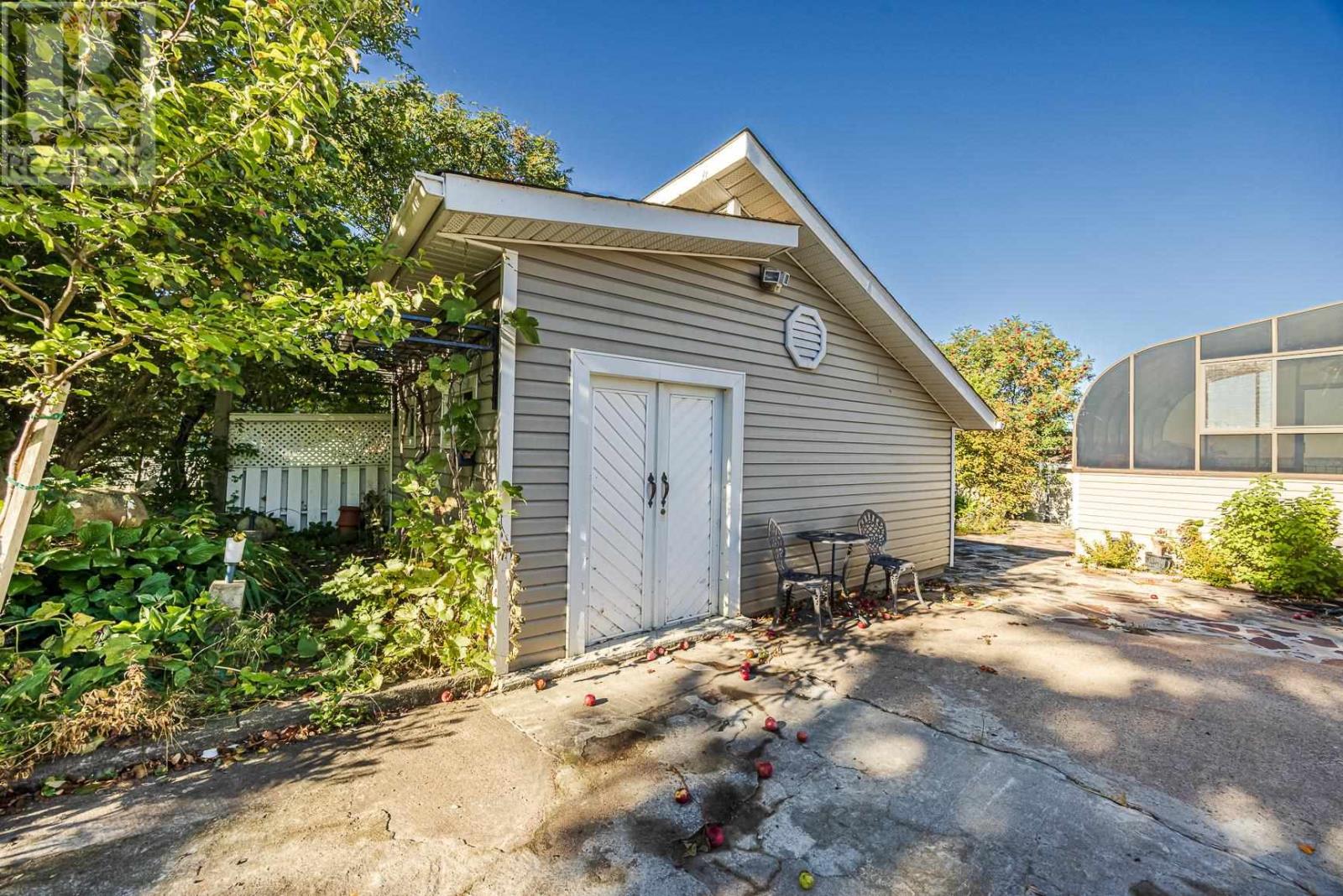 1944 Havilland Shores Dr, Goulais River, Ontario  P0S 1E0 - Photo 3 - SM262647