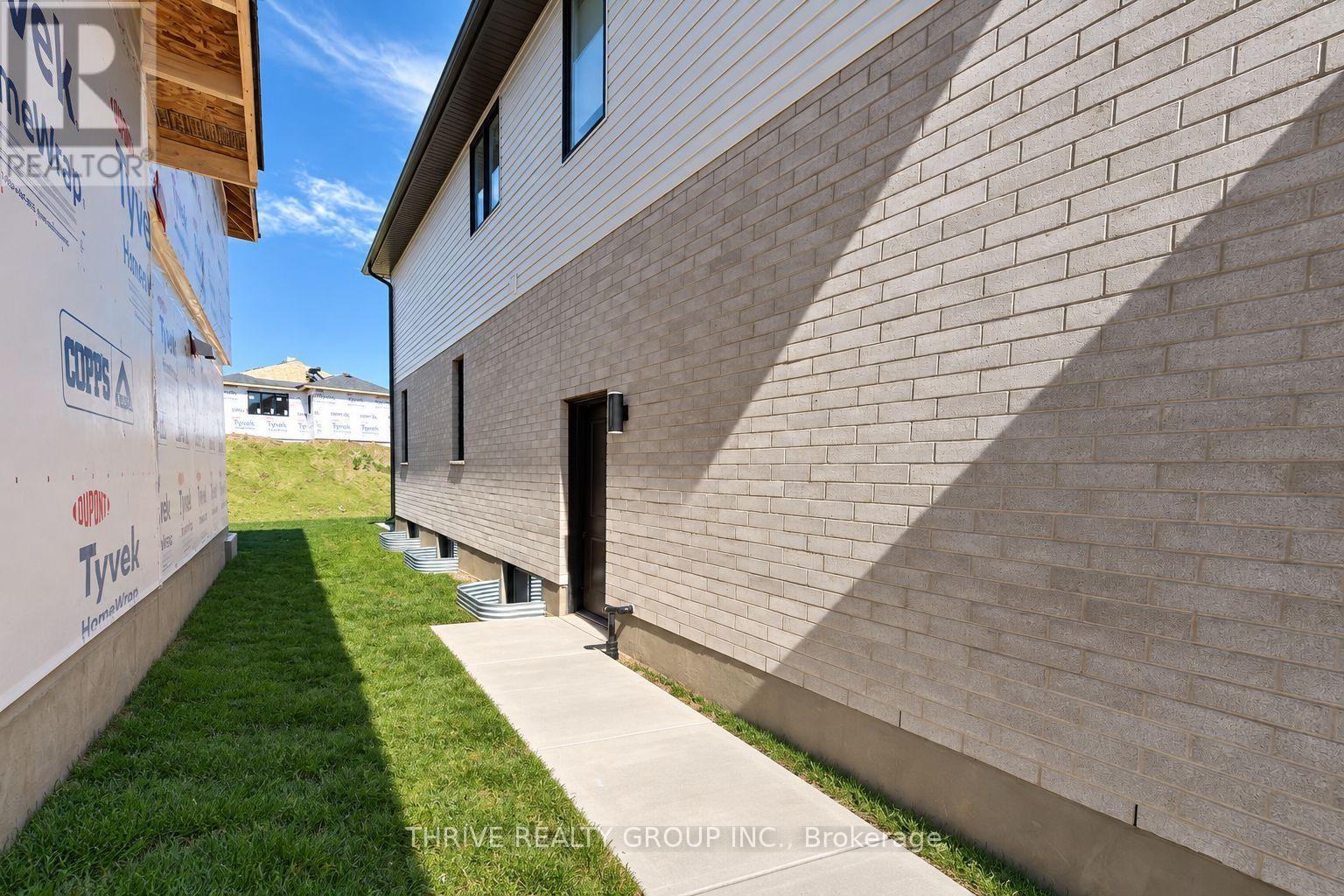 Lower - 1218 Honeywood Drive, London South, Ontario  N6M 0L9 - Photo 2 - X13827394