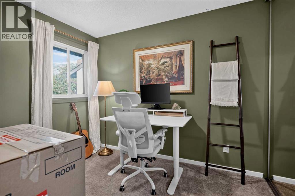 1611, 2520 Palliser Drive SW