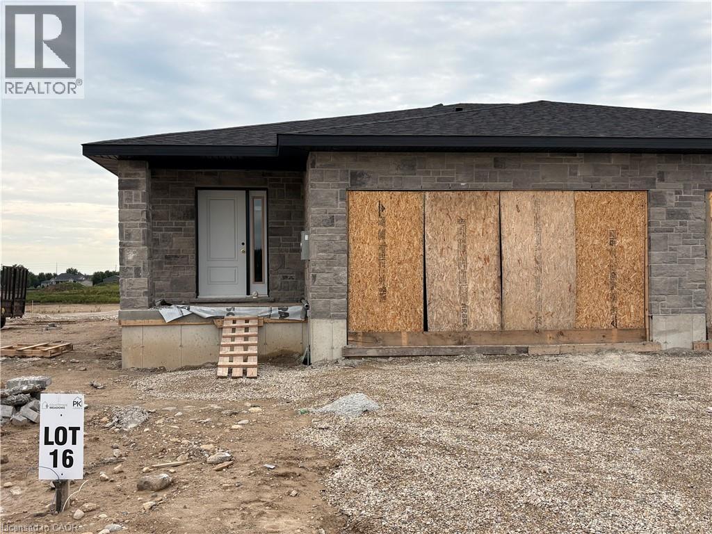 379 FEATHERSTONE Street E, Listowel, Ontario