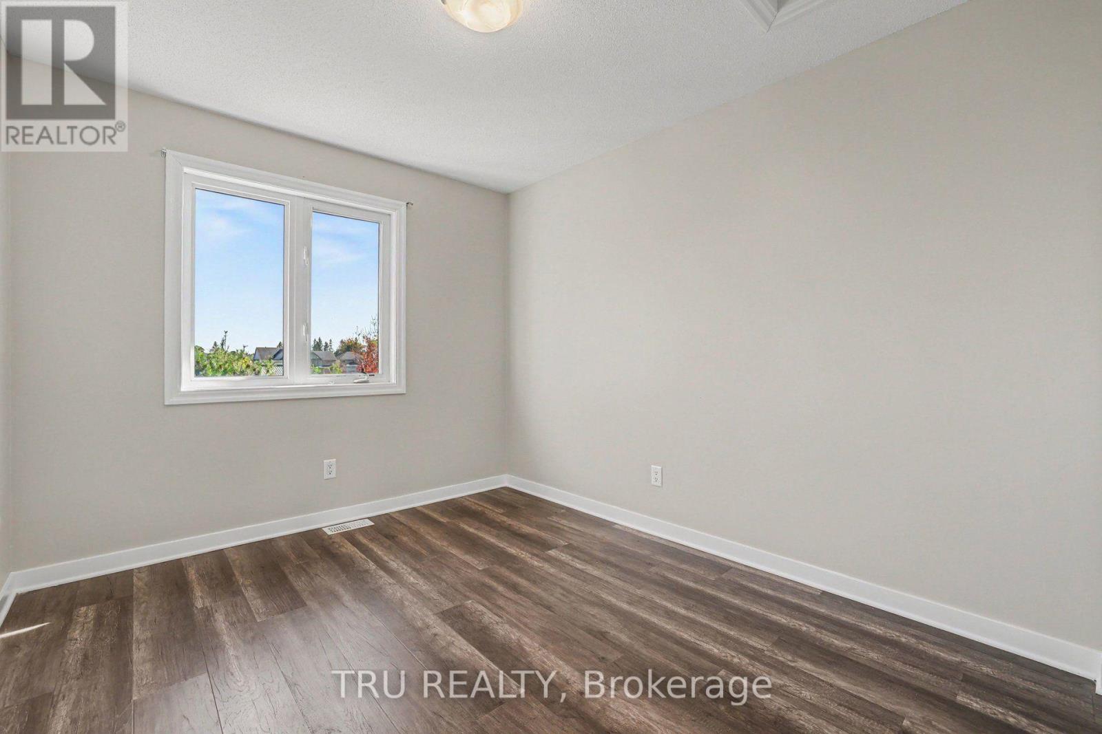 641 Sunburst Street, Ottawa, Ontario  K1T 0L1 - Photo 18 - X13827404