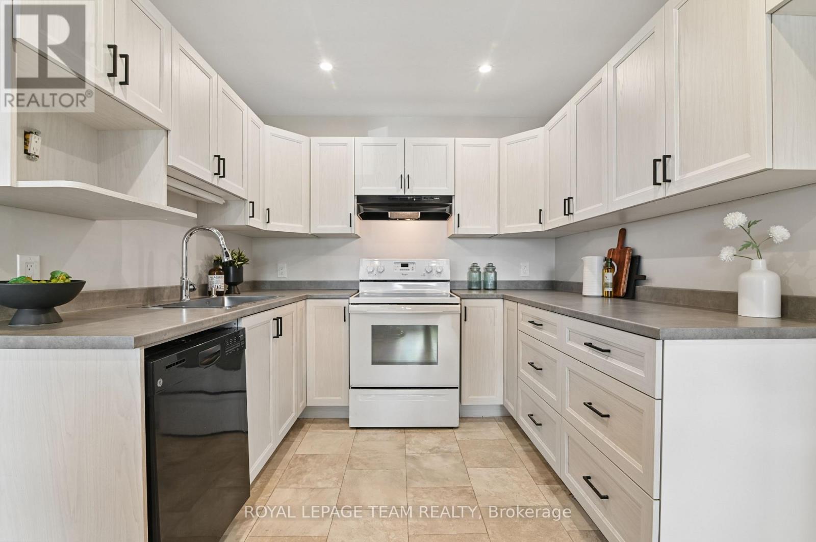 116 Heritage Place, Cornwall, Ontario  K6J 5V5 - Photo 10 - X13827488
