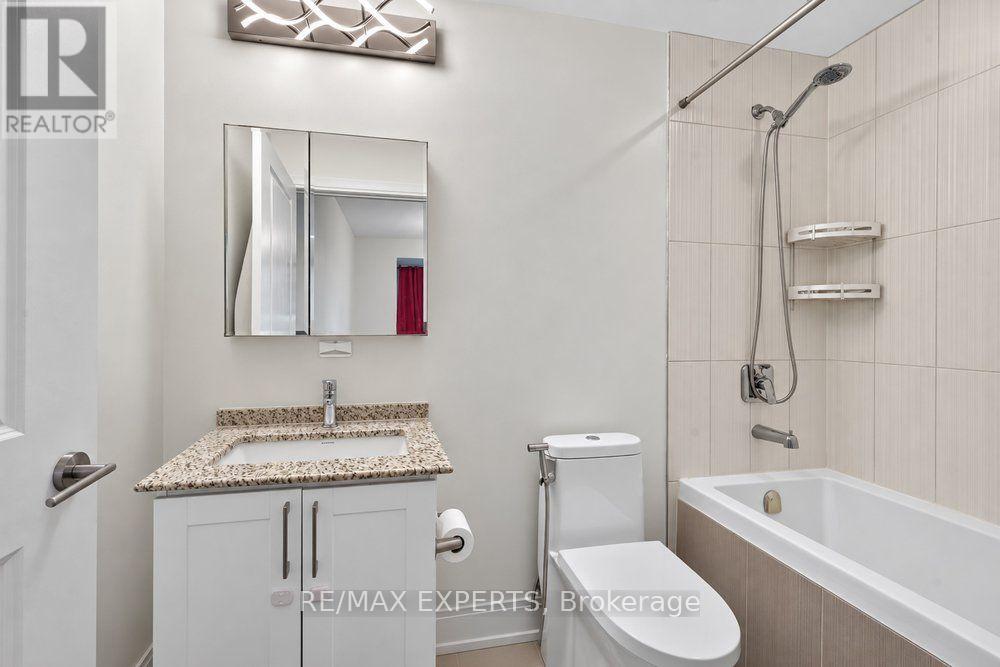 208b - 9600 Yonge Street, Richmond Hill (North Richvale), Ontario  L4C 0X3 - Photo 17 - N13827460