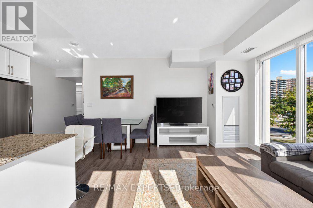 208b - 9600 Yonge Street, Richmond Hill (North Richvale), Ontario  L4C 0X3 - Photo 7 - N13827460