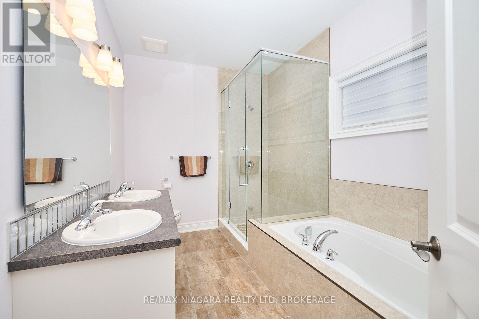 3554 Whispering Woods Trail, Fort Erie, Ontario  L0S 1N0 - Photo 14 - X13735526