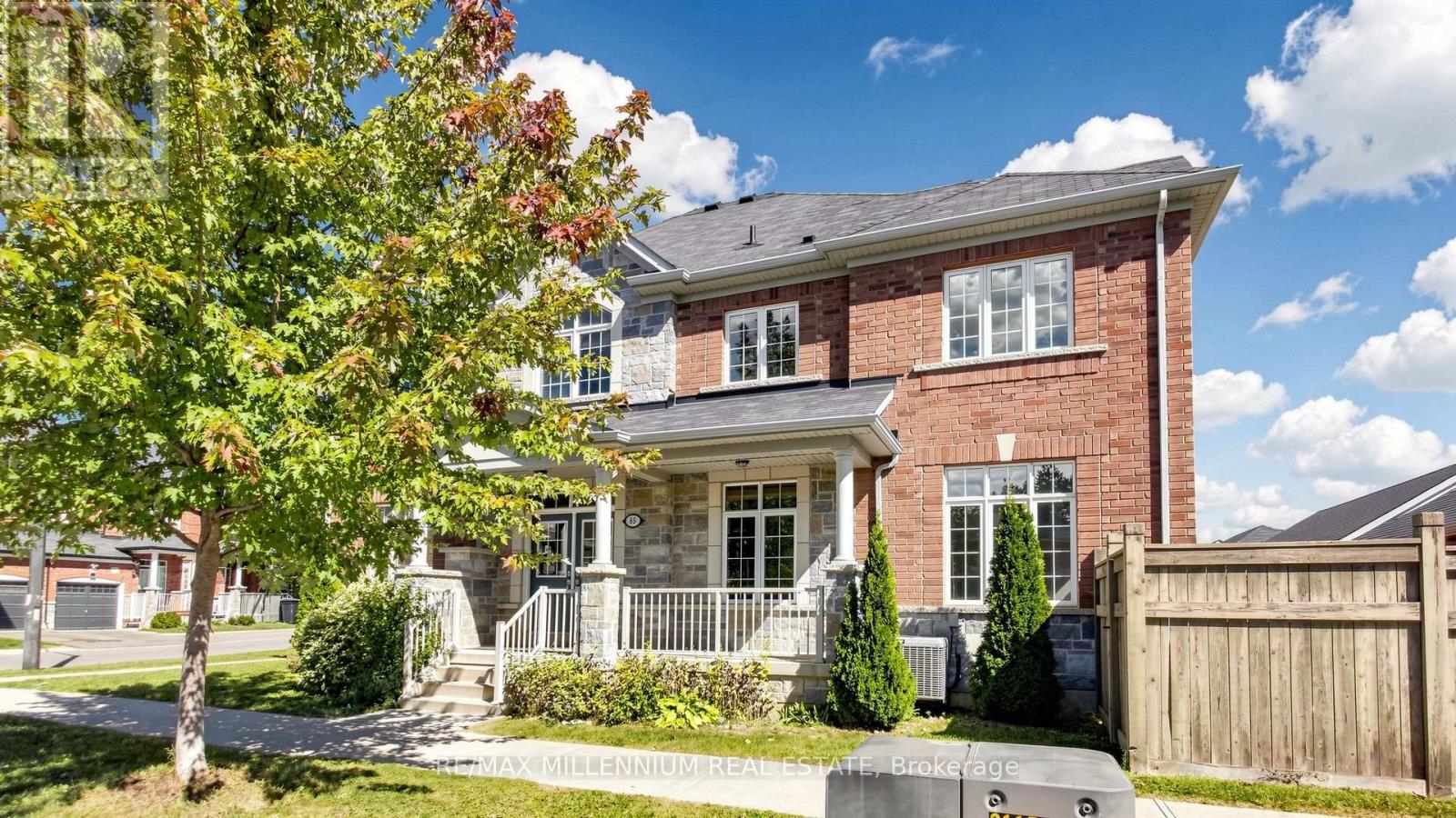 65 Yellowknife Road, Brampton, Ontario  L6R 3X5 - Photo 2 - W13827356