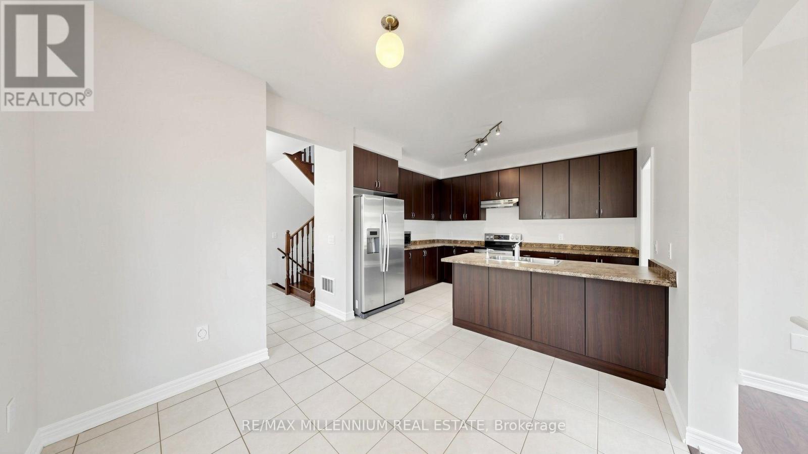 65 Yellowknife Road, Brampton, Ontario  L6R 3X5 - Photo 20 - W13827356