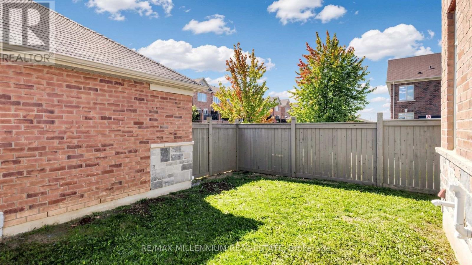 65 Yellowknife Road, Brampton, Ontario  L6R 3X5 - Photo 48 - W13827356