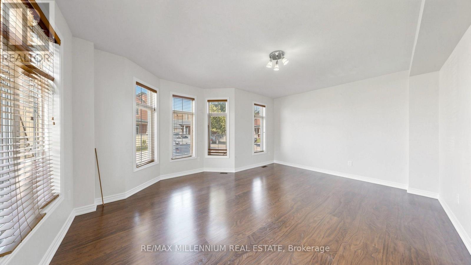 65 Yellowknife Road, Brampton, Ontario  L6R 3X5 - Photo 7 - W13827356