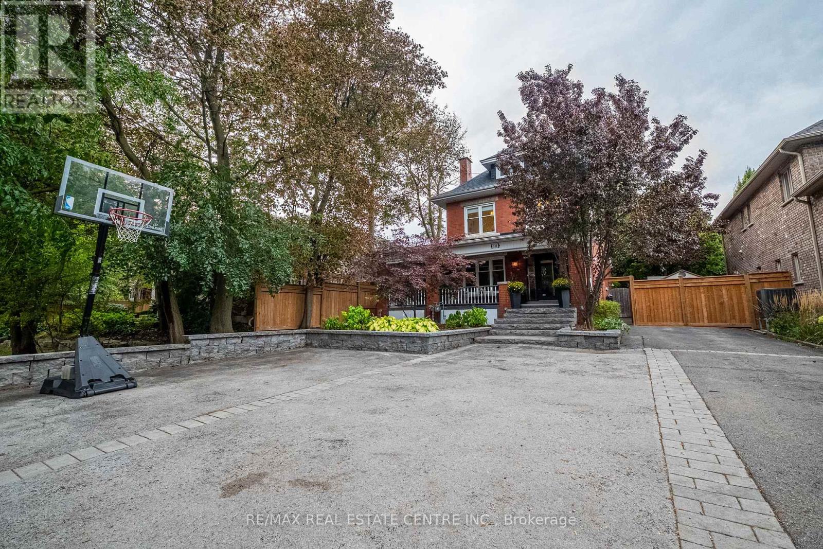 283 Plains Road W, Burlington, Ontario  L7T 1G1 - Photo 49 - W13827410