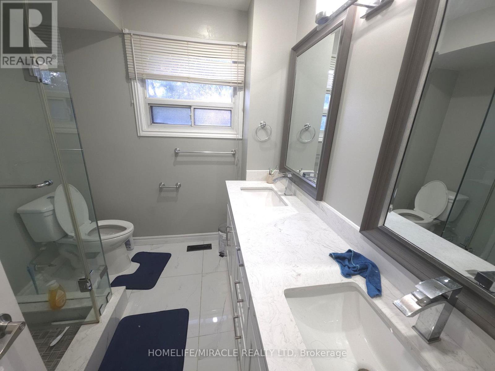 36 Kearney Drive, Toronto, Ontario  M9W 5J8 - Photo 15 - W13827462
