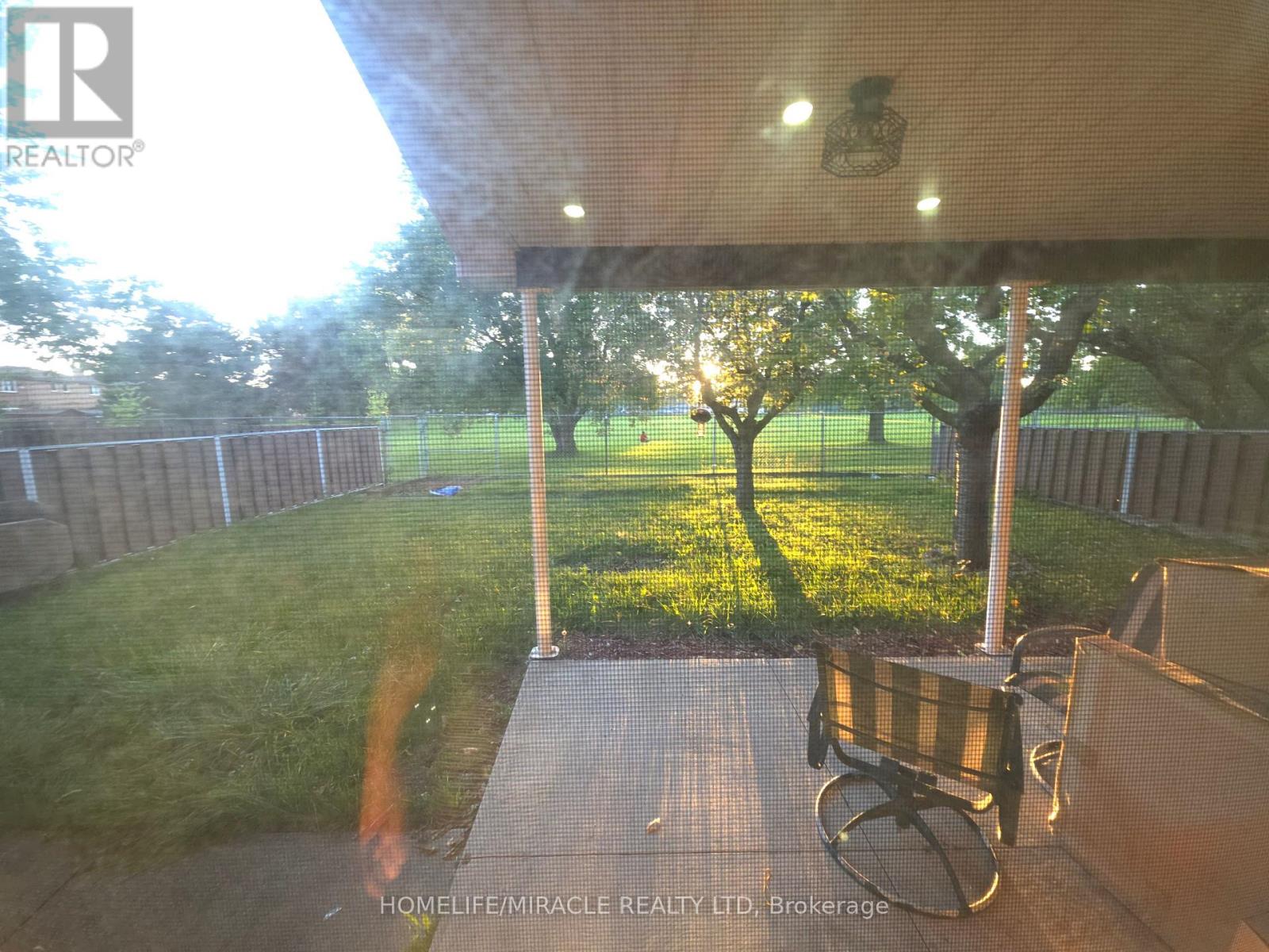 36 Kearney Drive, Toronto, Ontario  M9W 5J8 - Photo 16 - W13827462