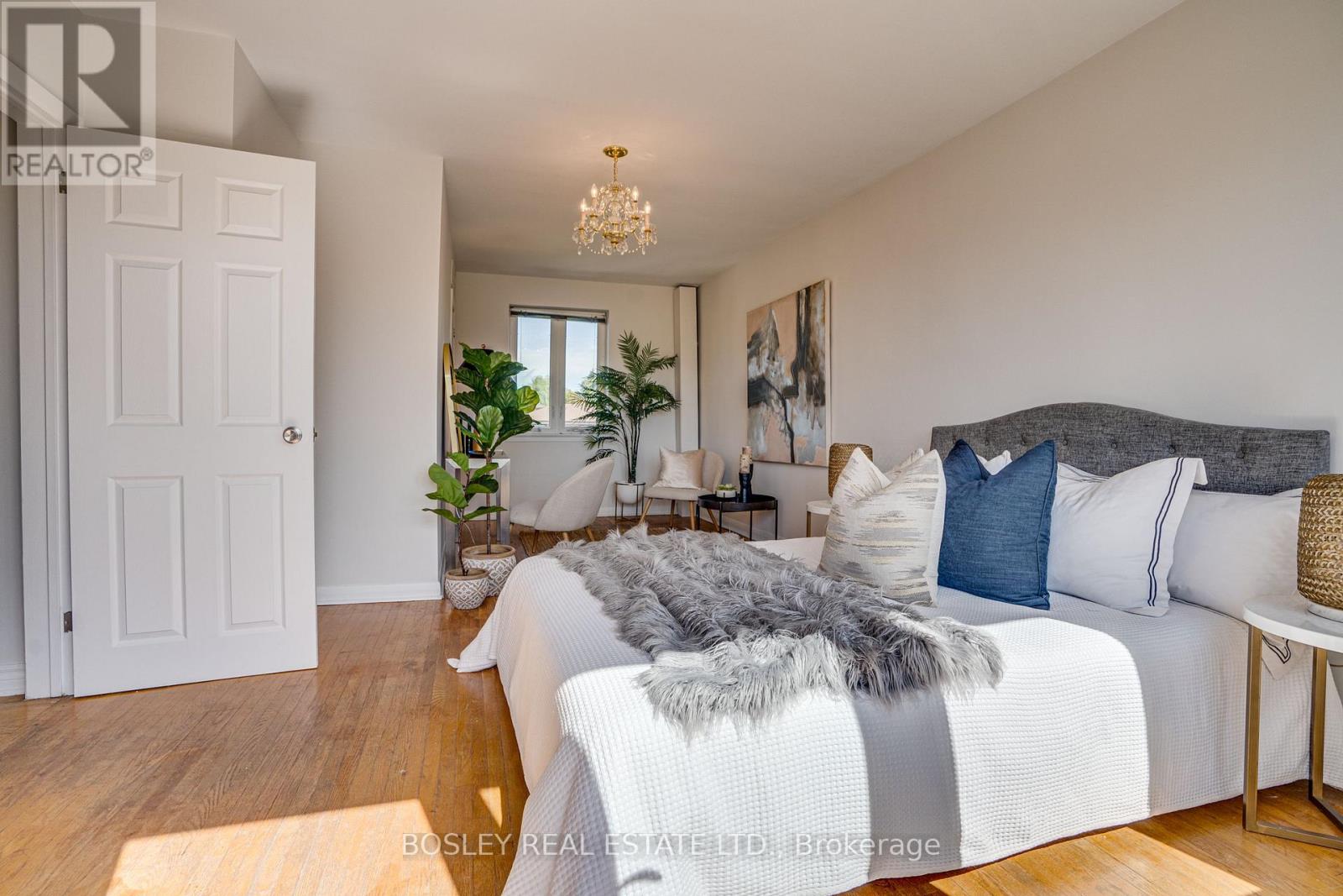 74 Raven Road, Toronto, Ontario  M6L 2A7 - Photo 20 - W13827478
