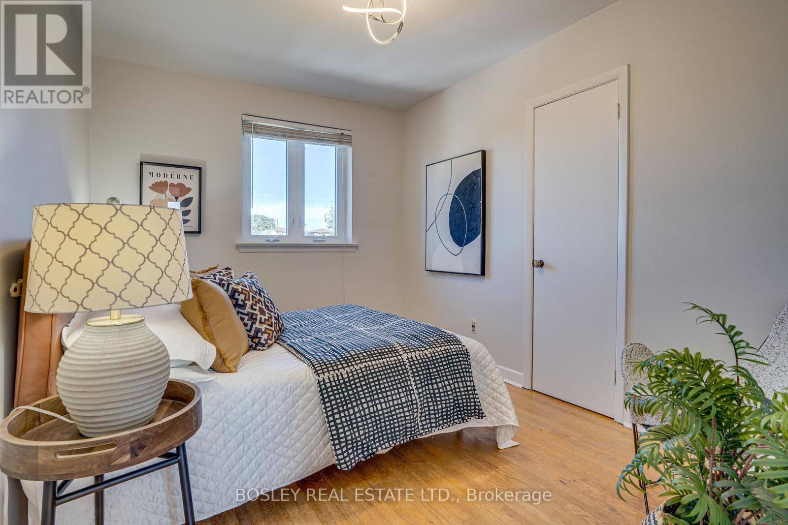 74 Raven Road, Toronto, Ontario  M6L 2A7 - Photo 23 - W13827478
