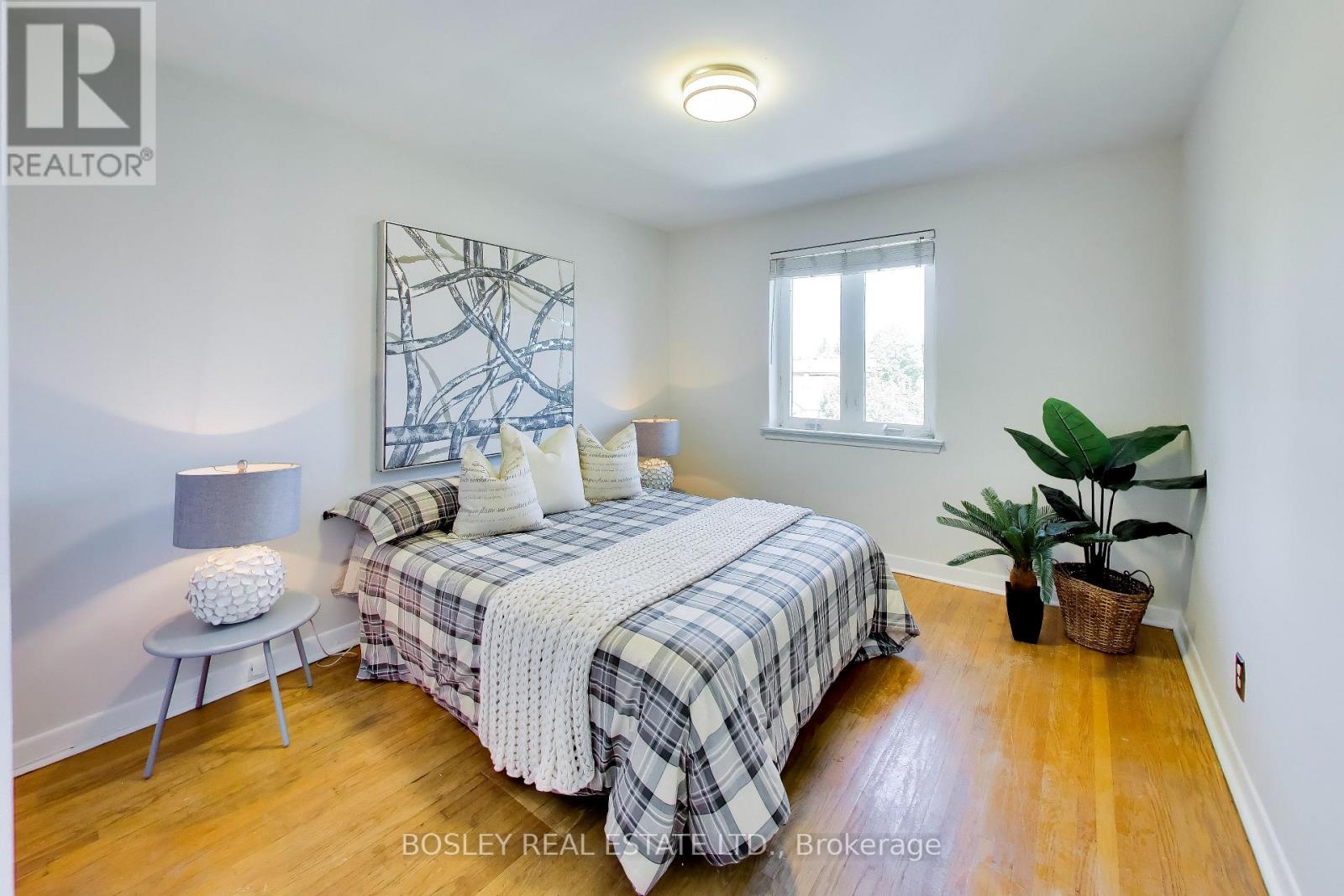 74 Raven Road, Toronto, Ontario  M6L 2A7 - Photo 26 - W13827478