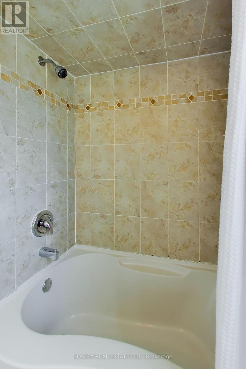 74 Raven Road, Toronto, Ontario  M6L 2A7 - Photo 30 - W13827478