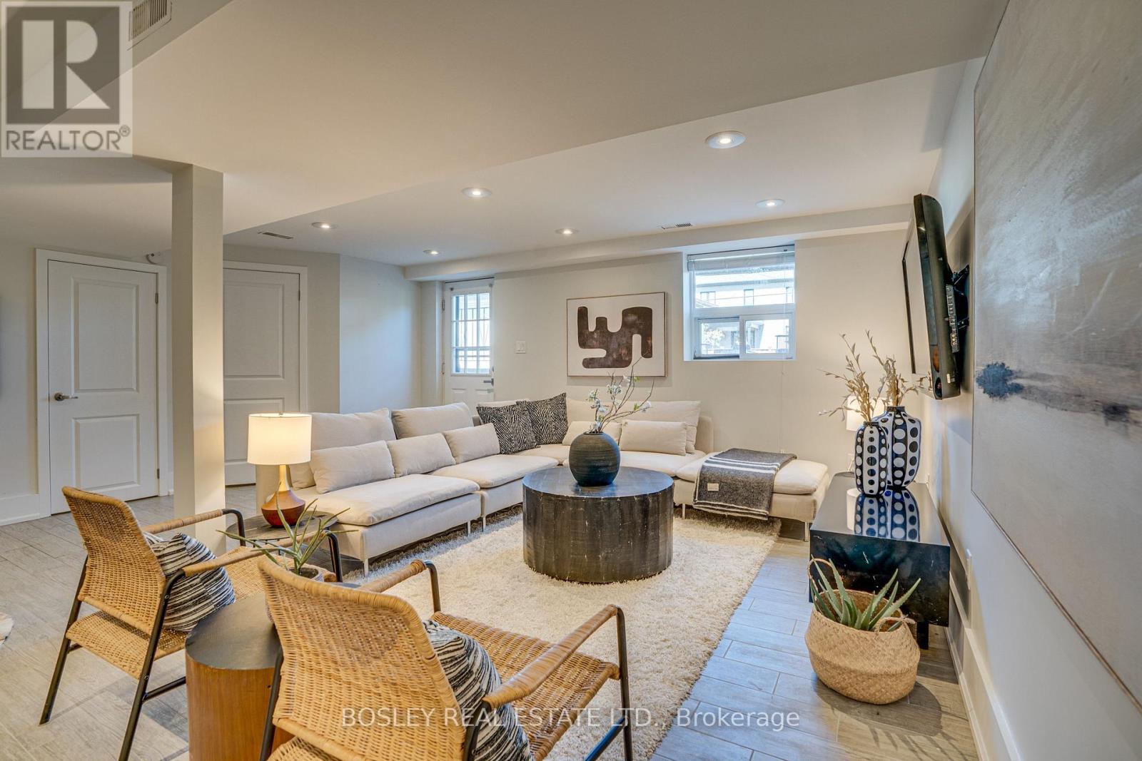 74 Raven Road, Toronto, Ontario  M6L 2A7 - Photo 34 - W13827478
