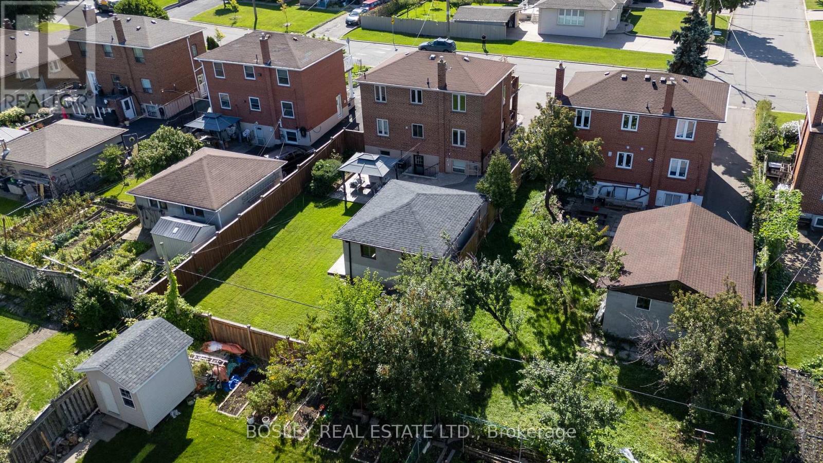 74 Raven Road, Toronto, Ontario  M6L 2A7 - Photo 48 - W13827478