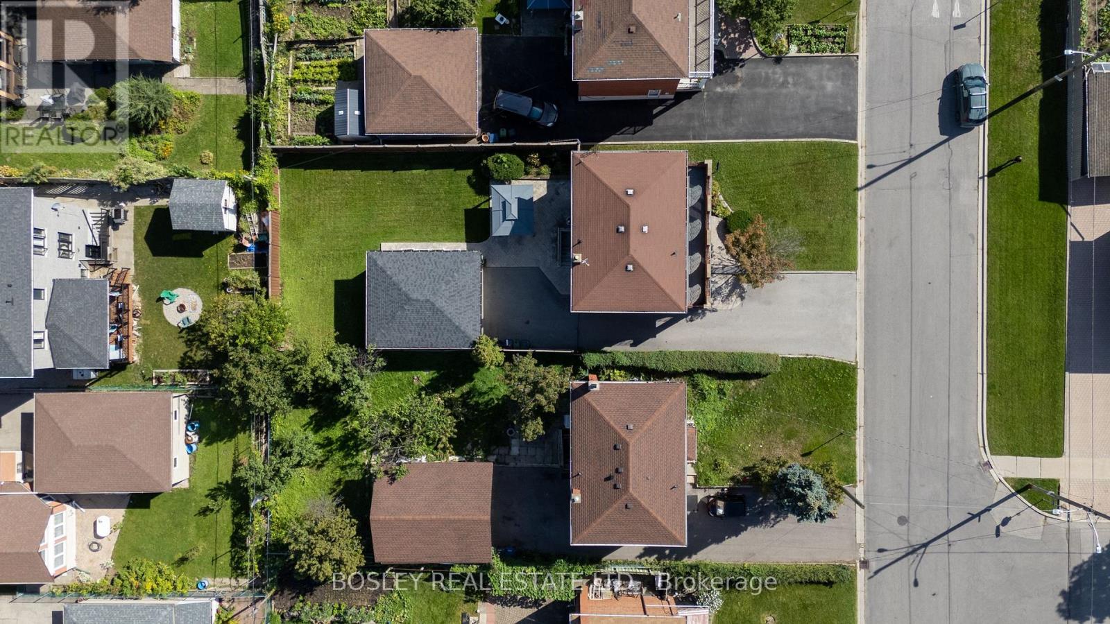 74 Raven Road, Toronto, Ontario  M6L 2A7 - Photo 49 - W13827478