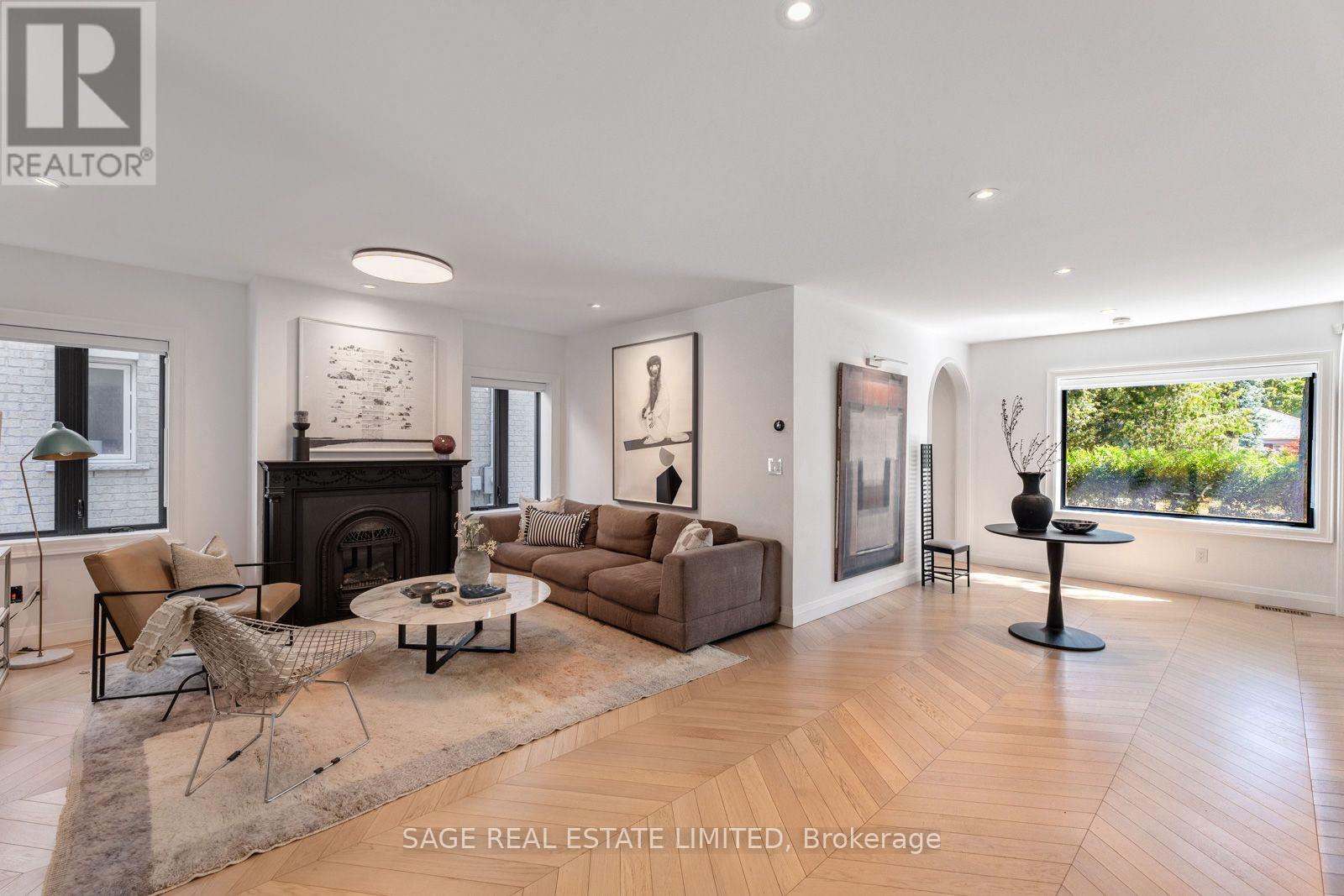6 Westrose Avenue, Toronto, Ontario  M8X 2A1 - Photo 10 - W13821078