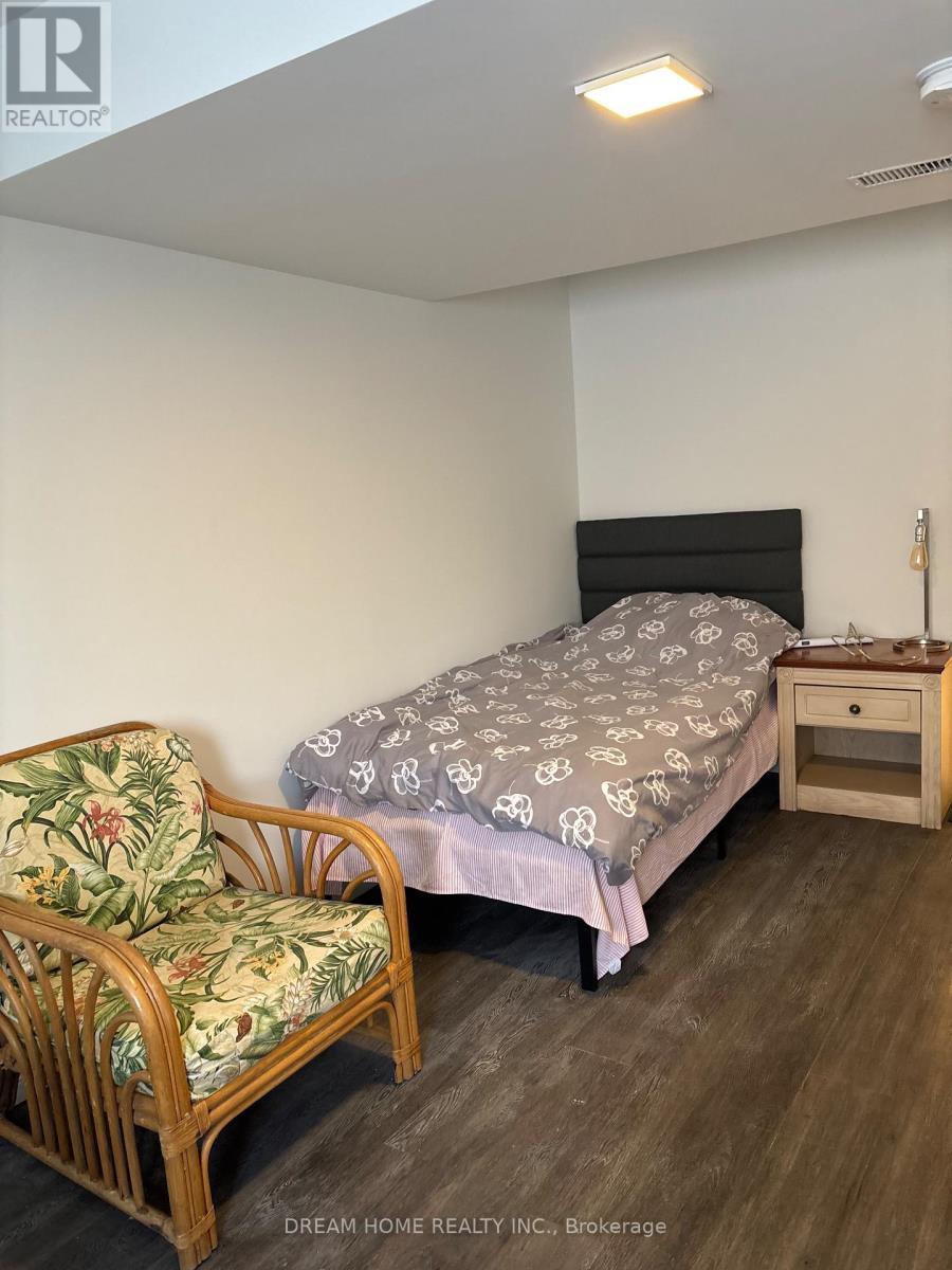 STUDIO A - 850 CLARKSON ROAD S, Mississauga, Ontario