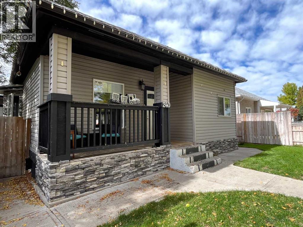 240 20 Street N