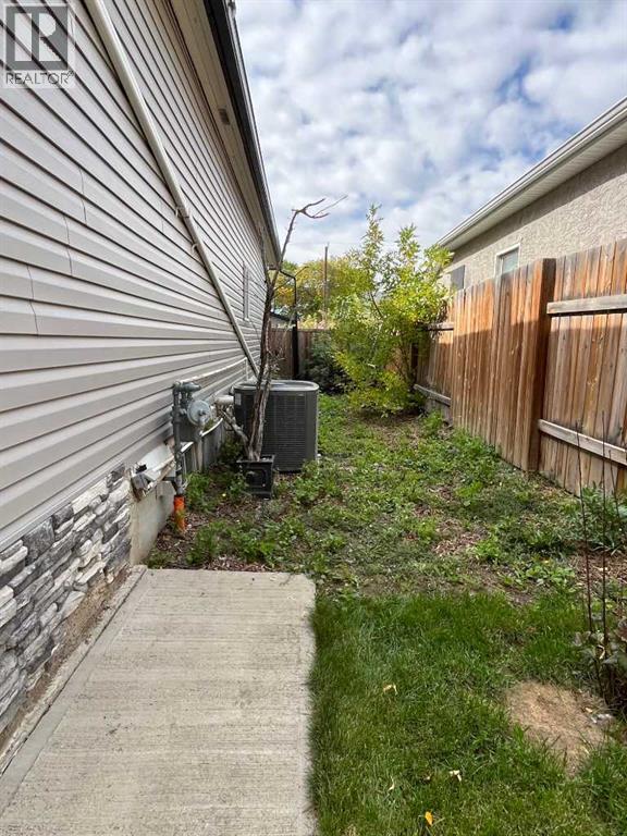 240 20 Street N