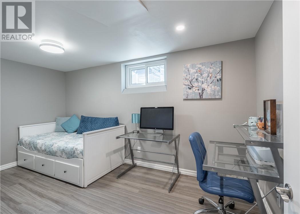 41 Moxam Drive, Greater Sudbury, Ontario  P3Y 1C5 - Photo 28 - 2130596