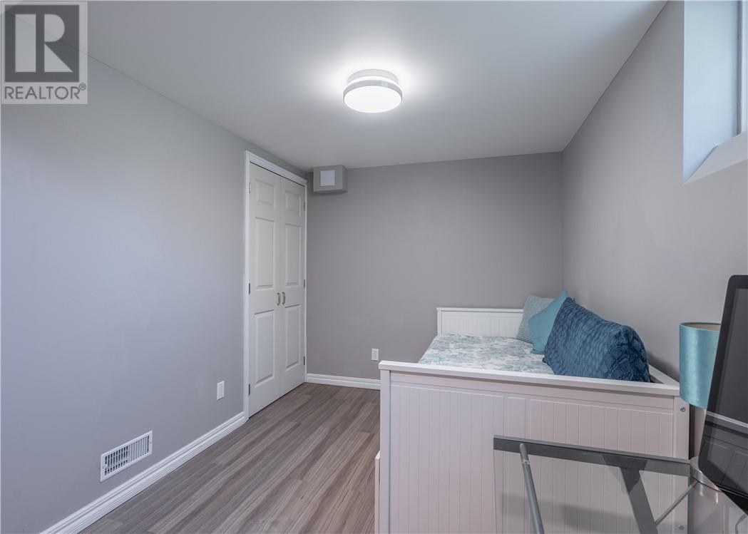 41 Moxam Drive, Greater Sudbury, Ontario  P3Y 1C5 - Photo 29 - 2130596