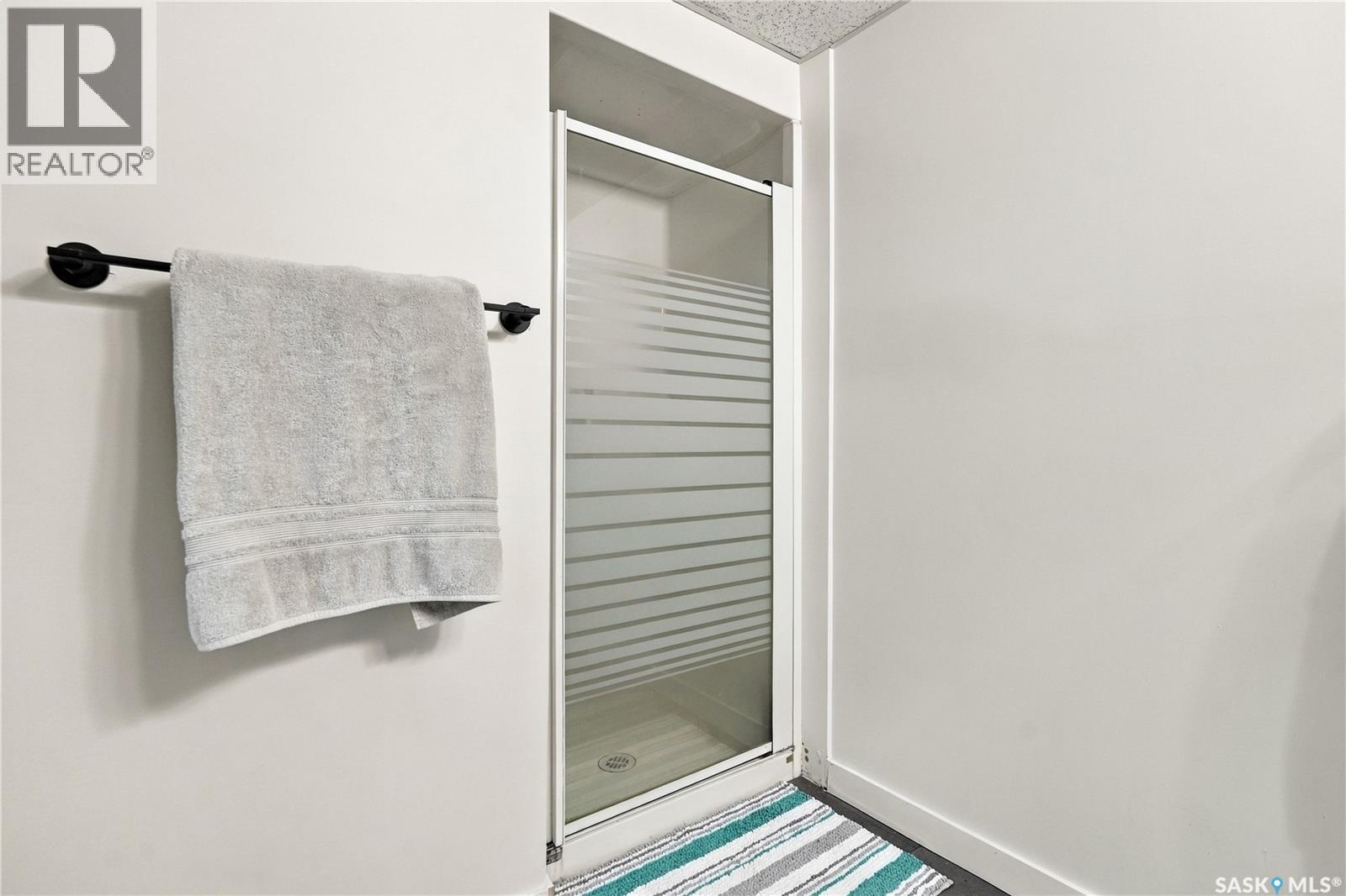1716 Clive Bay E, Regina, Saskatchewan  S4V 2R8 - Photo 40 - SK049331