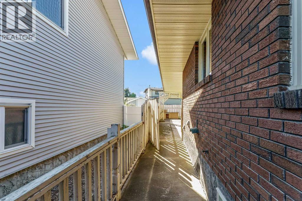 167 Primrose Drive Se, Medicine Hat, Alberta  T1A 2E7 - Photo 46 - A2346974