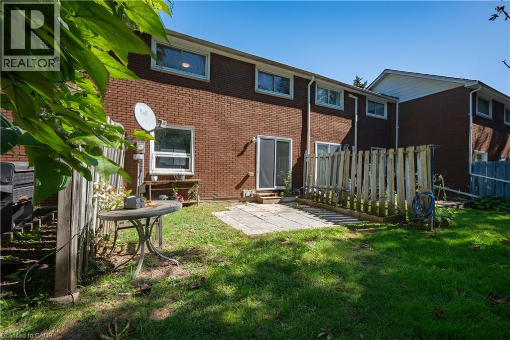 639 Albert Street Unit# 7, Waterloo, Ontario  N2L 3V5 - Photo 43 - 40854165