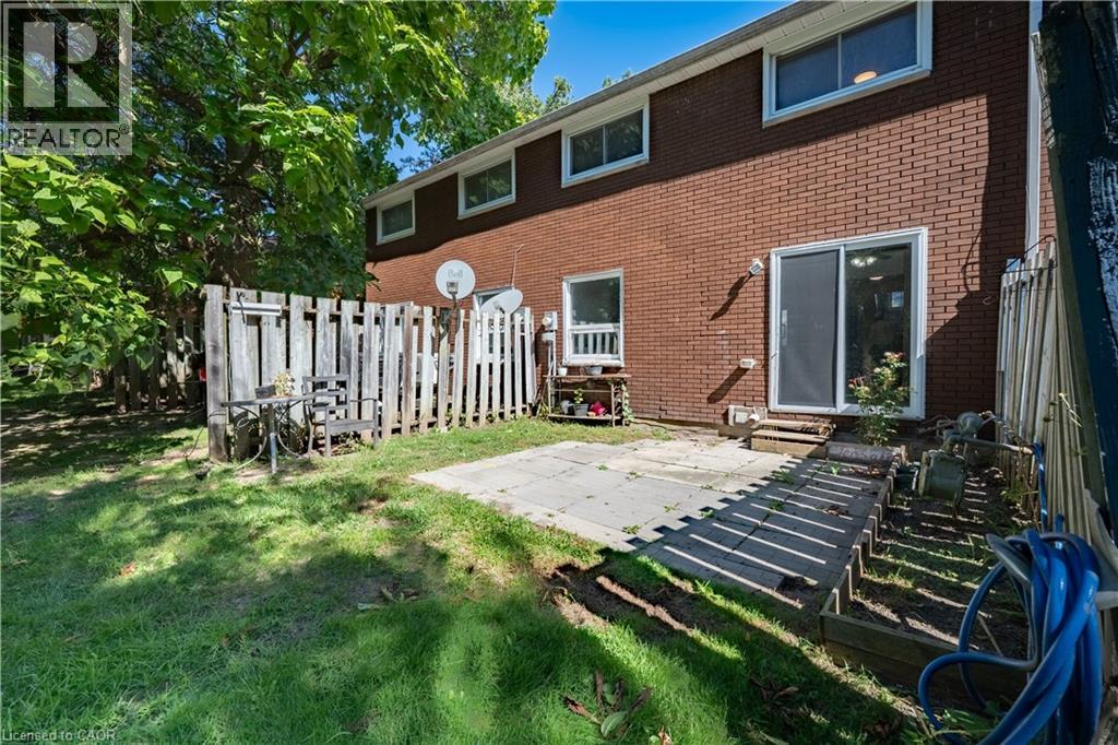 639 Albert Street Unit# 7, Waterloo, Ontario  N2L 3V5 - Photo 41 - 40854165