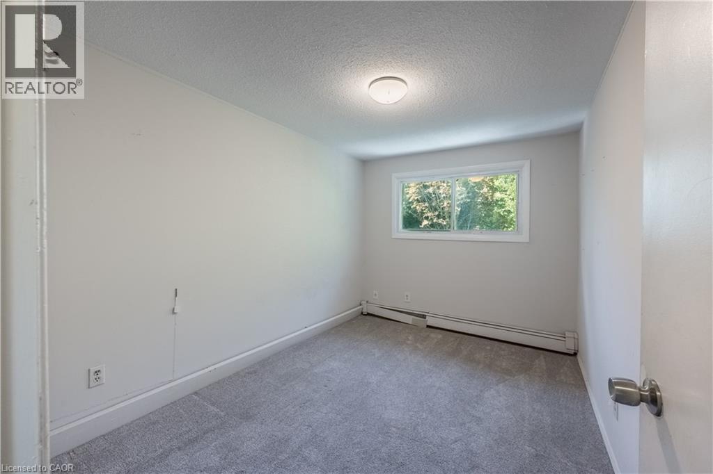 639 Albert Street Unit# 7, Waterloo, Ontario  N2L 3V5 - Photo 8 - 40854165