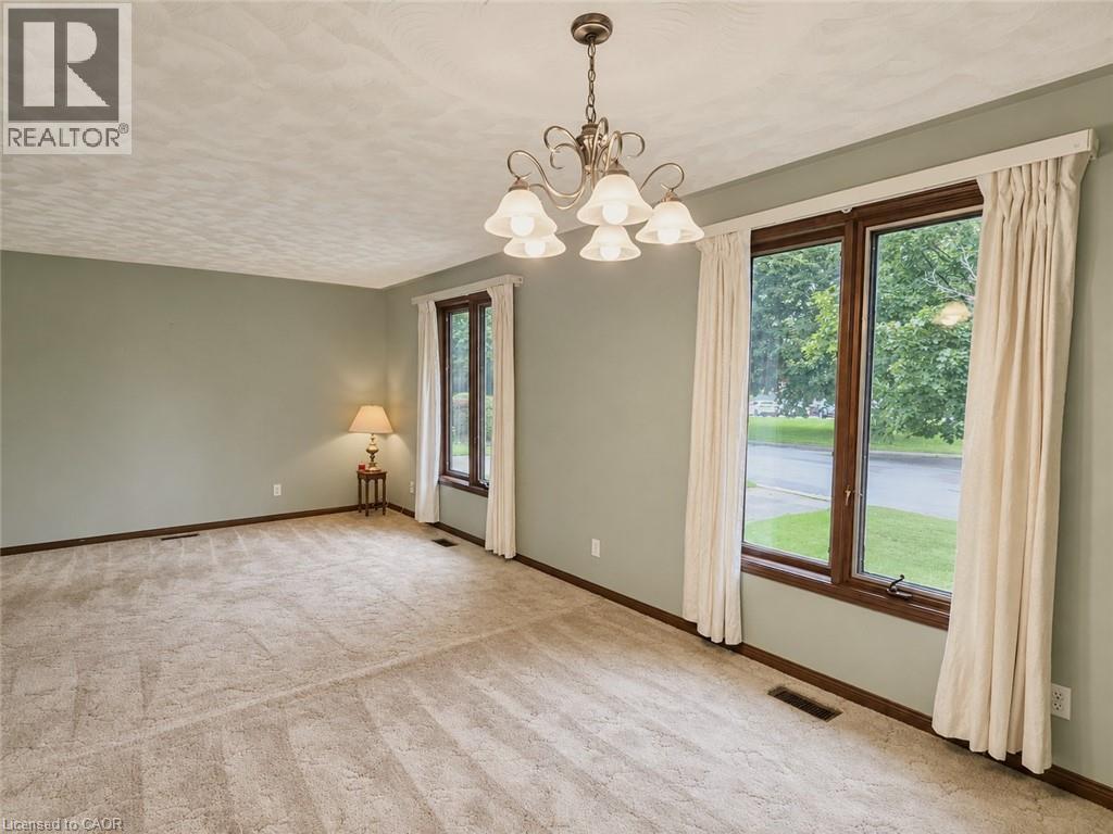 23 Churchill Circle, Simcoe, Ontario  N3Y 4Z4 - Photo 10 - 40857804